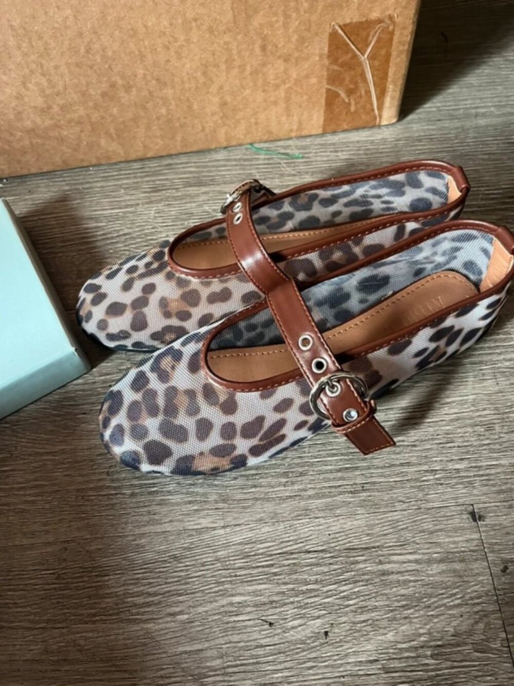 Women Mesh leopard print ballet flats size 7